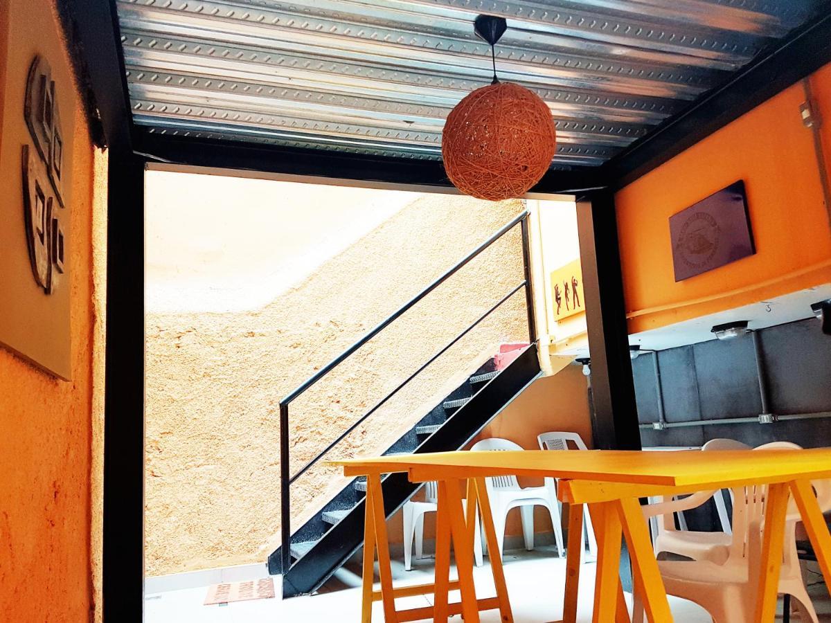 Rio Guesthouse - Um Quarteirao Da Praia De Copacabana 리오데자네이루 외부 사진