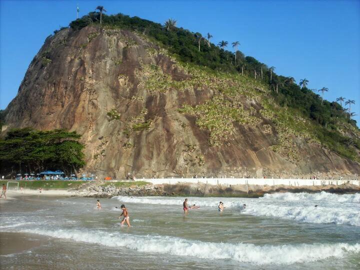 Rio Guesthouse - Um Quarteirao Da Praia De Copacabana 리오데자네이루 외부 사진