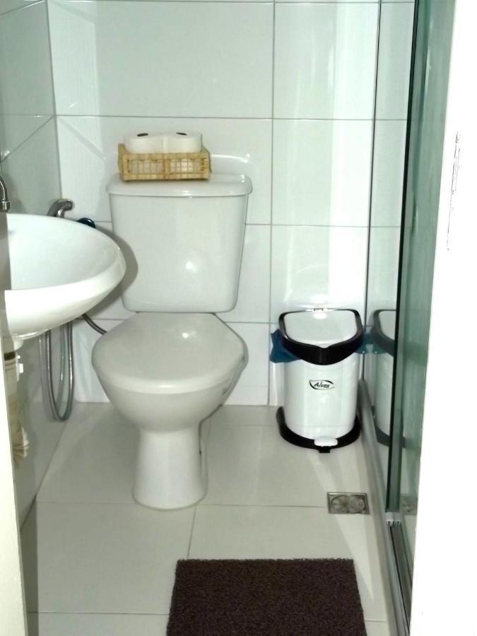 Rio Guesthouse - Um Quarteirao Da Praia De Copacabana 리오데자네이루 외부 사진