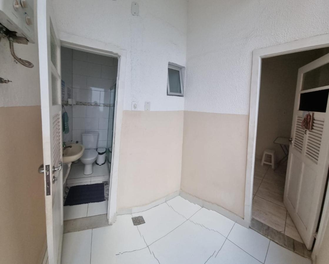 Rio Guesthouse - Um Quarteirao Da Praia De Copacabana 리오데자네이루 외부 사진